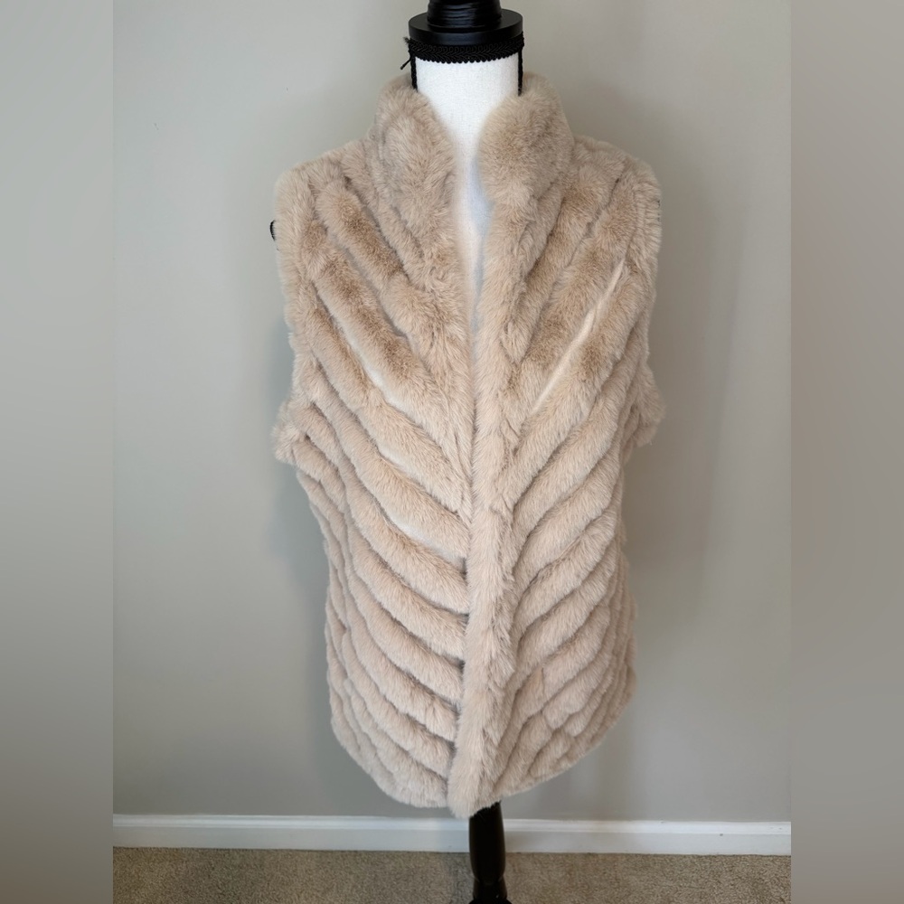 Elegant Faux Fur Vest in Tan